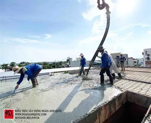 Hoàn thiện đổ bê tông sàn mái nhà phố hiện đại tại Phong Nẫm